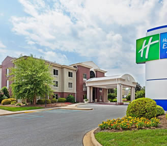 inn holiday express suites gainesville ga paragon